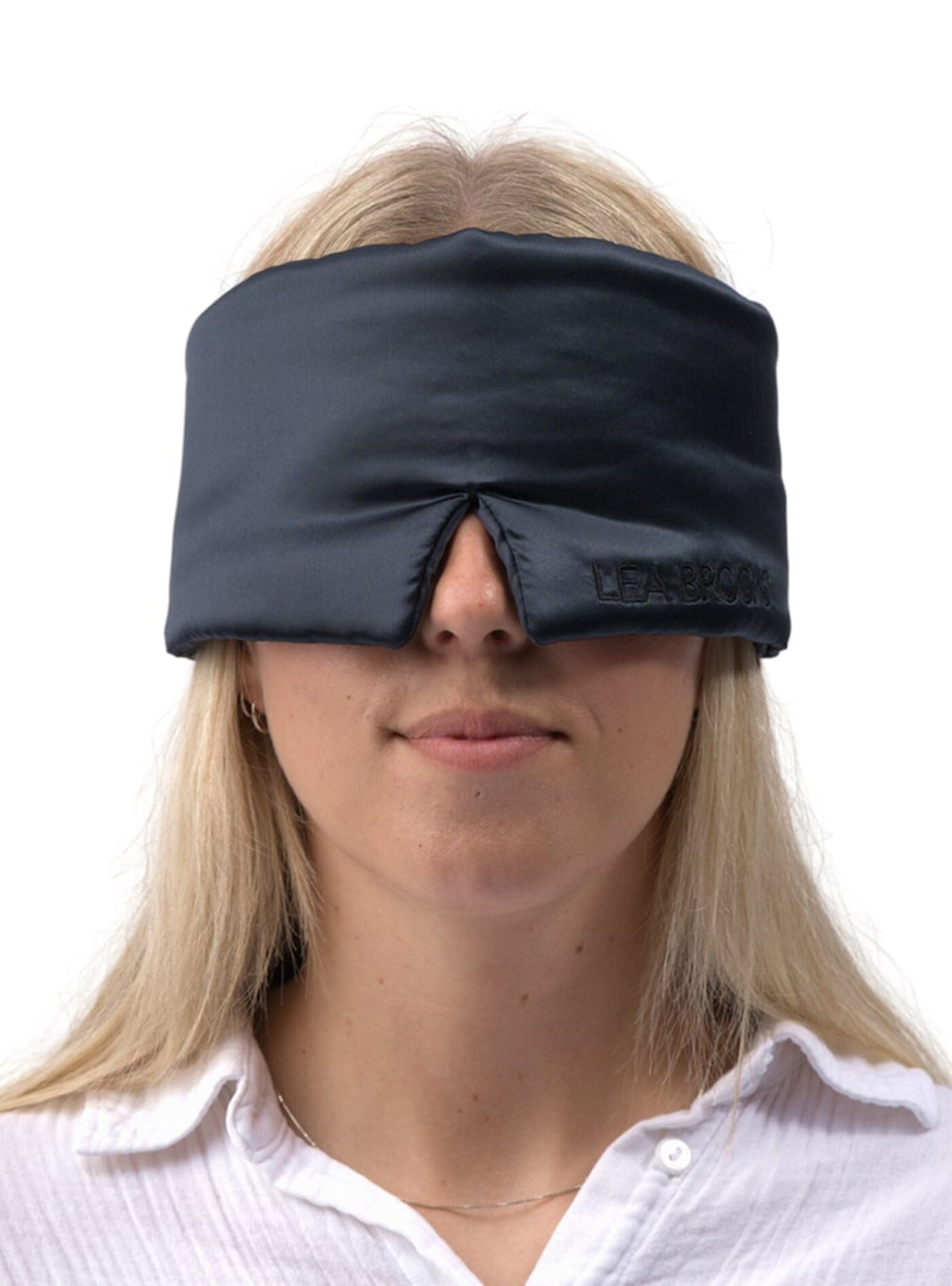 Lea Brooks Sovmask i mullbärssilke